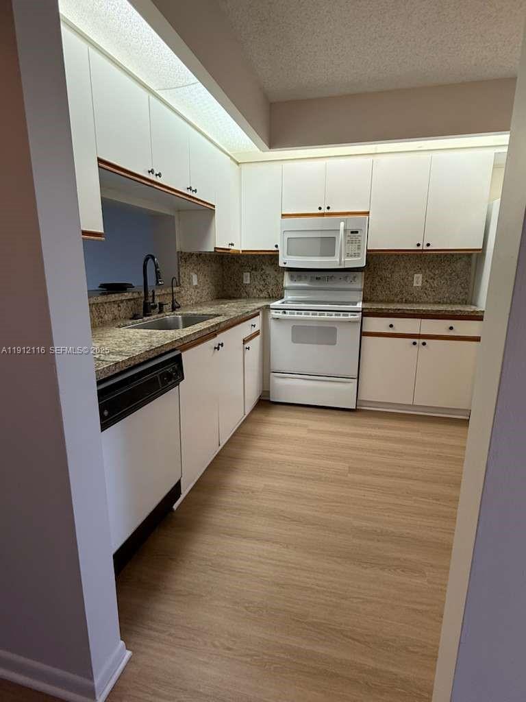 1401 SW 128th Ter # 205H — Photo 3