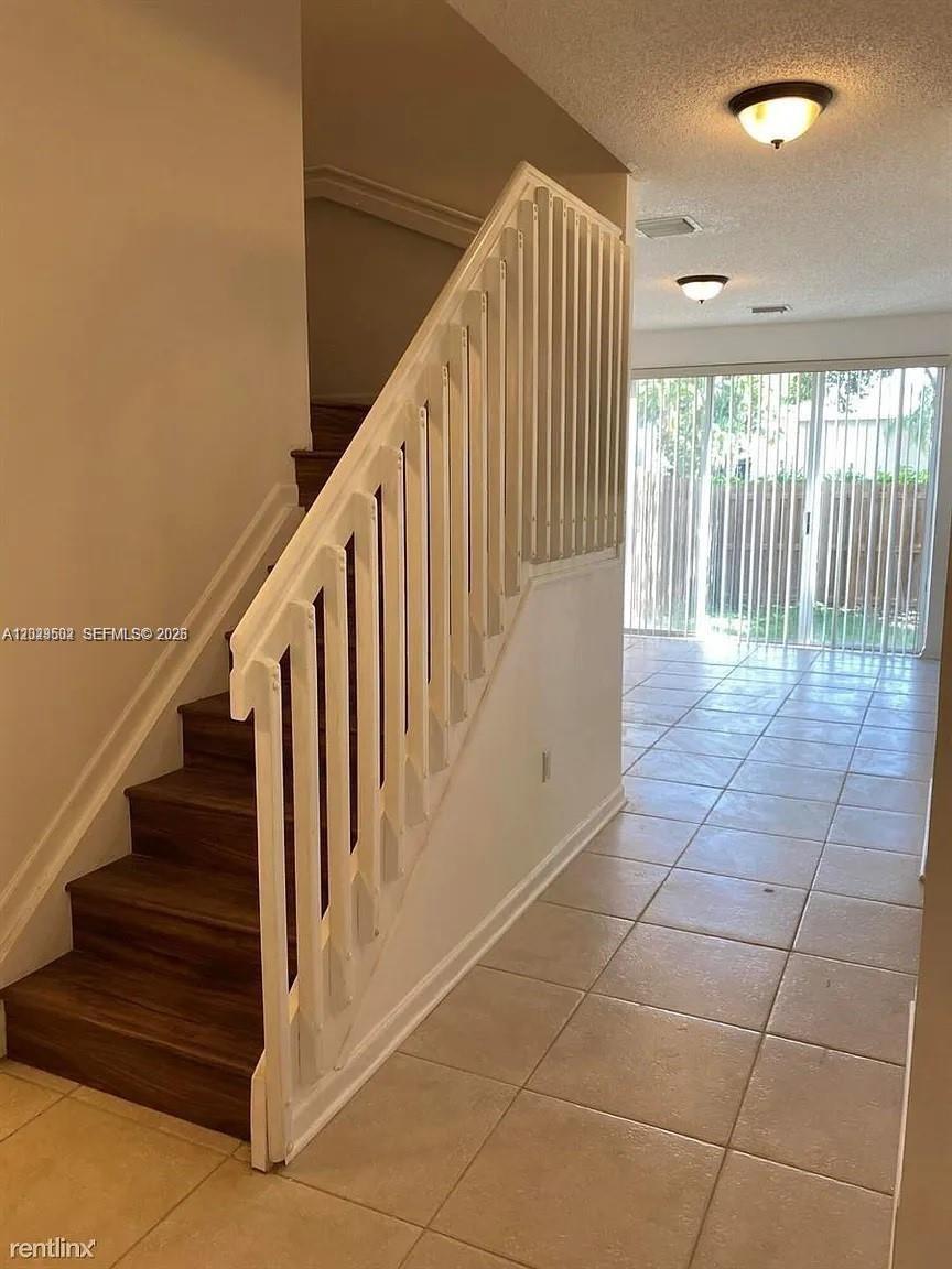 7980 S Southwood Cir # 0 — Photo 3