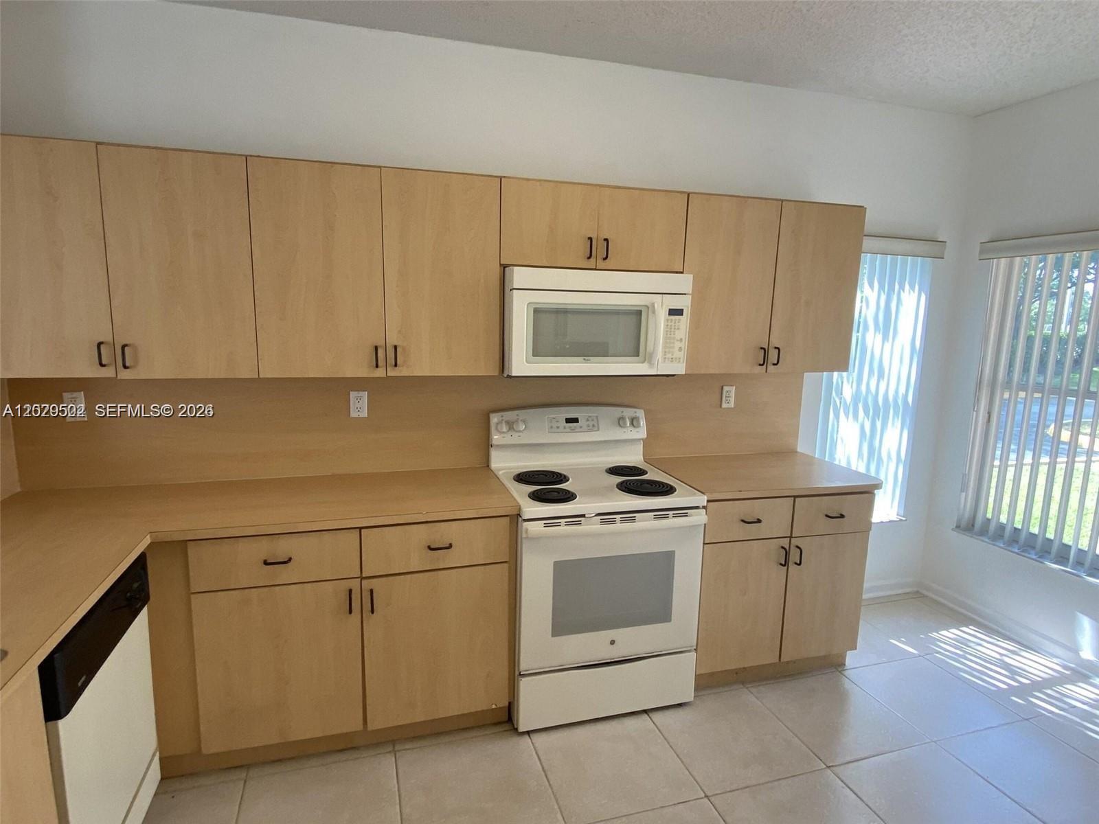 7980 S Southwood Cir # 0 — Photo 5