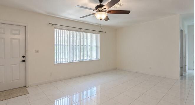 2861 NE 5TH Court # A — Photo 3