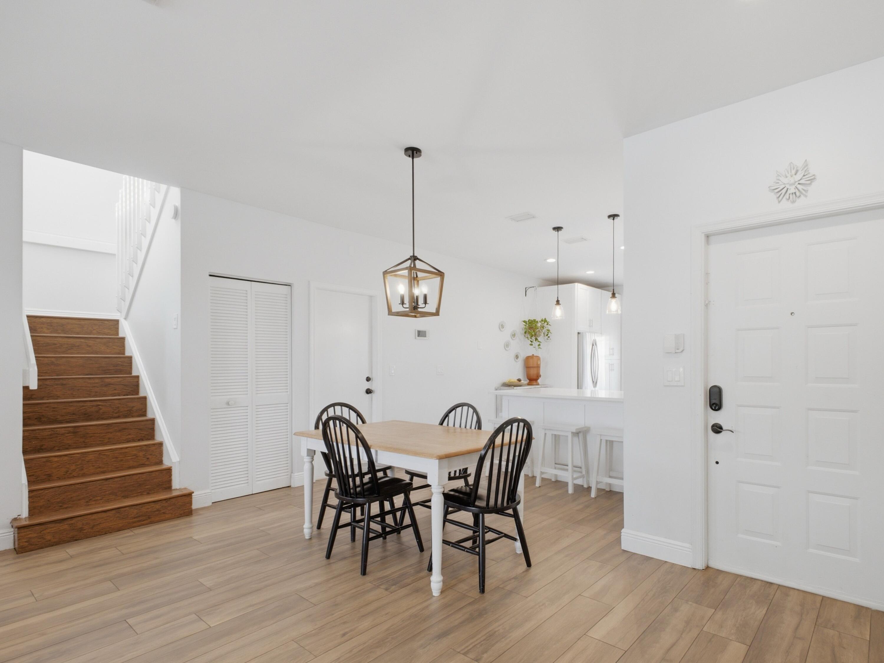 7098 Burgess Drive — Photo 5
