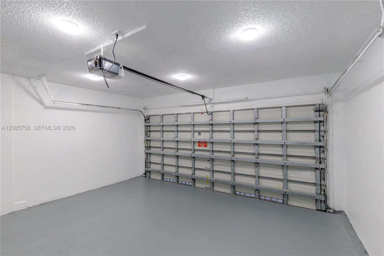 15351 SW 36th St — Photo 3