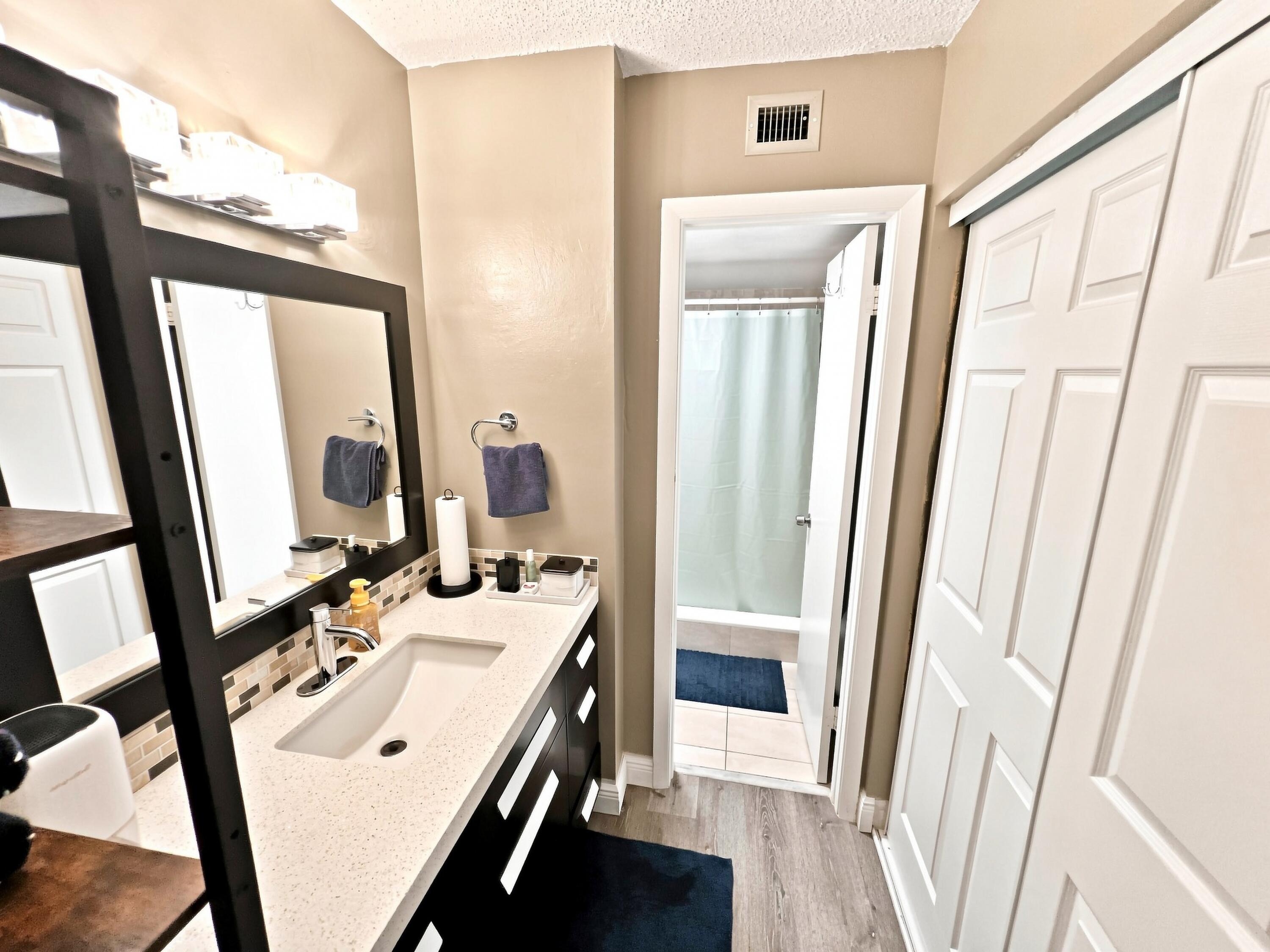 6575 W Oakland Park Boulevard # 101 — Photo 3