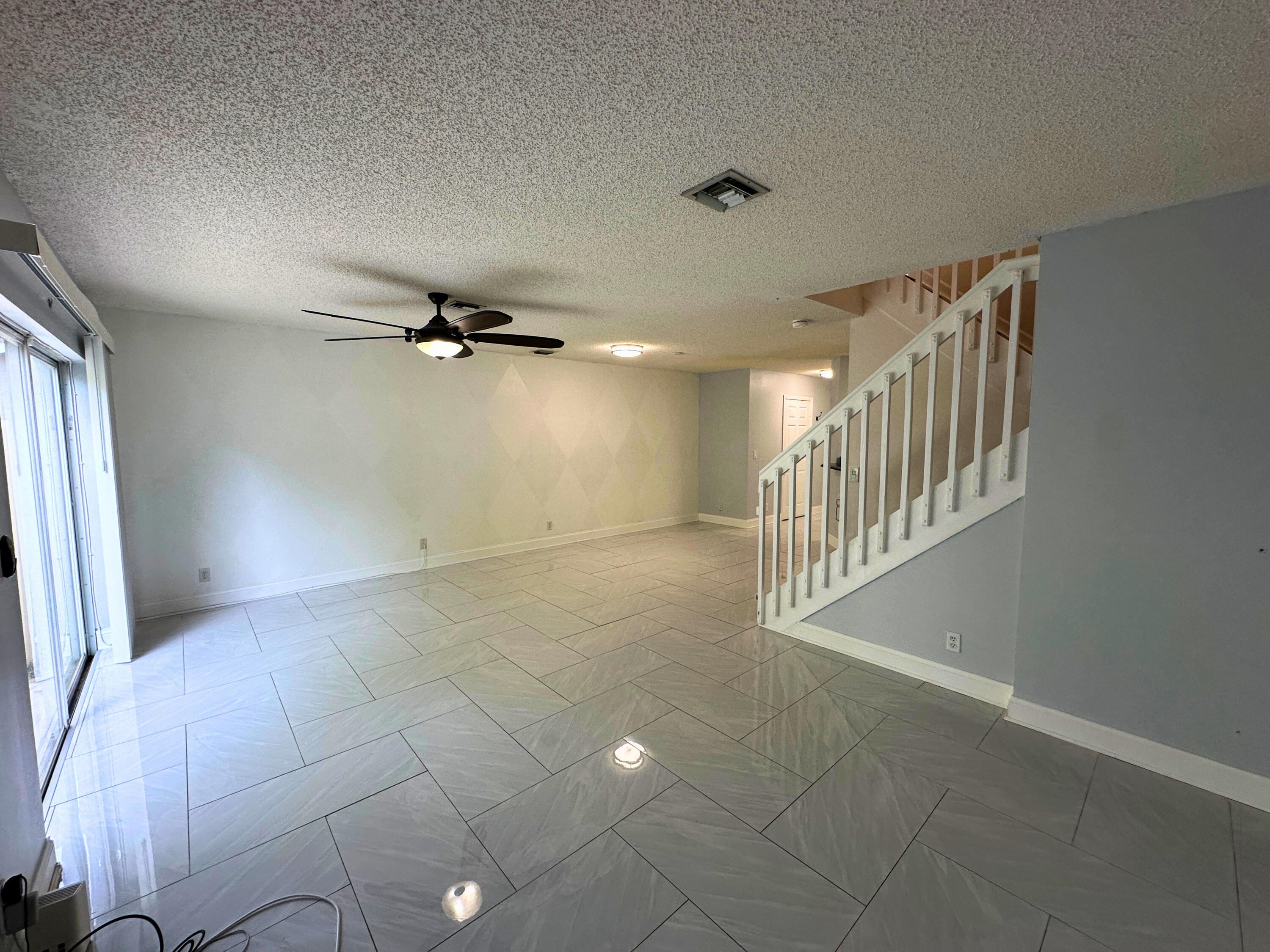4747 SW 14TH Street — Photo 5