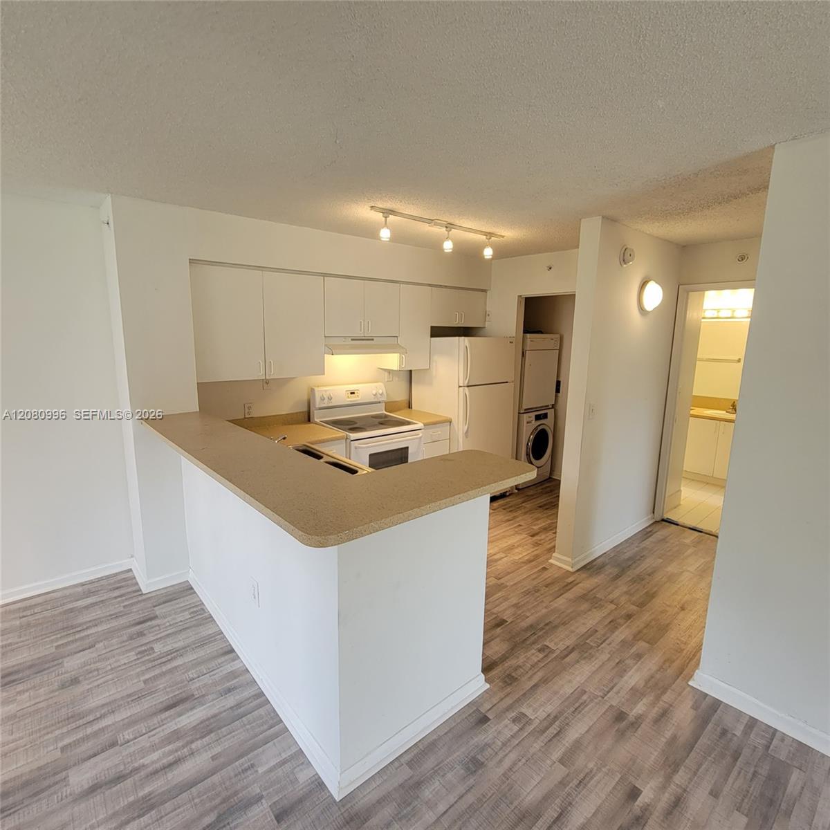 7824 Sonoma Springs Cir # 101 — Photo 3