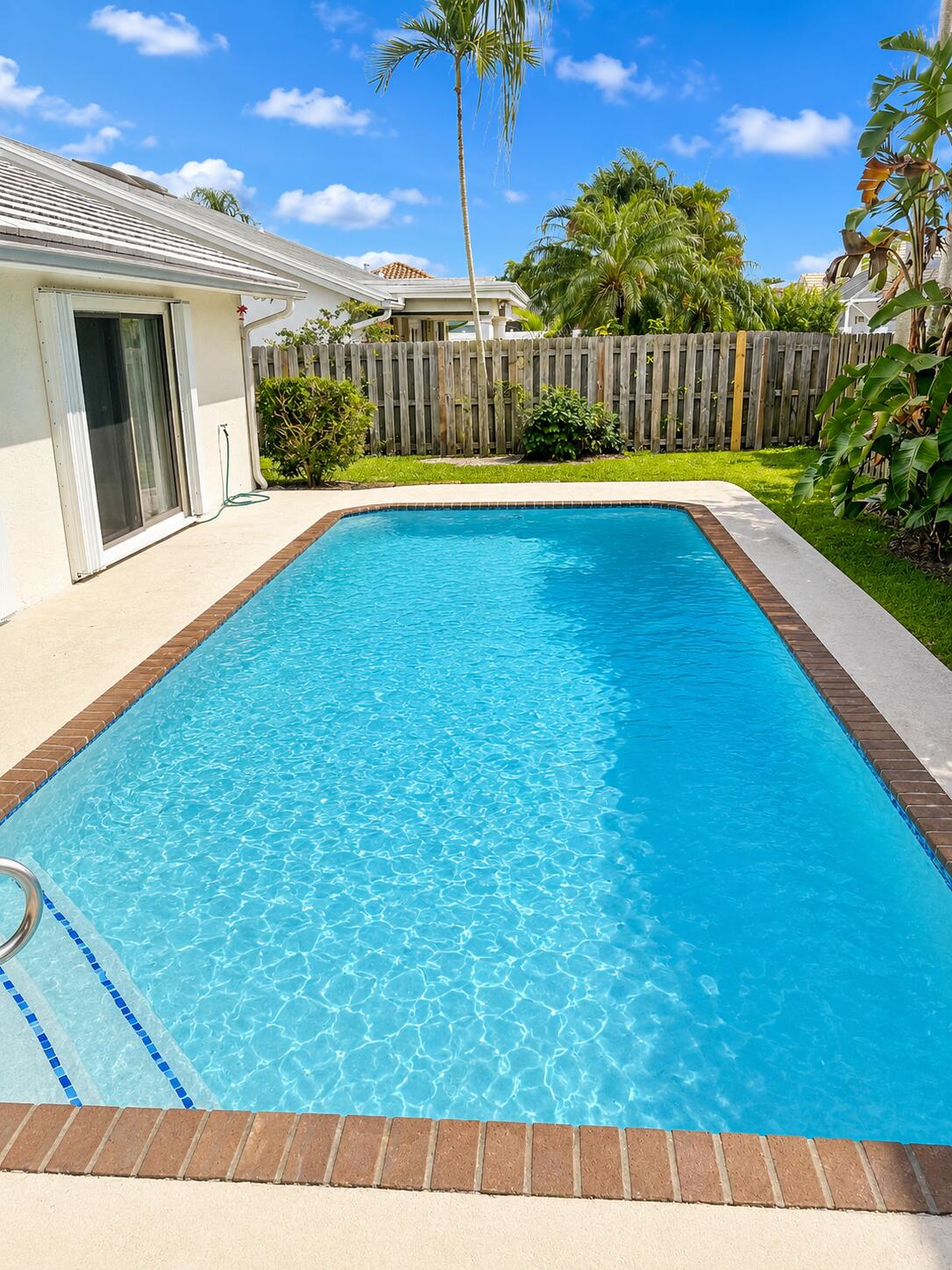 400 SEQUOIA Lane, Boca Raton FL 33487