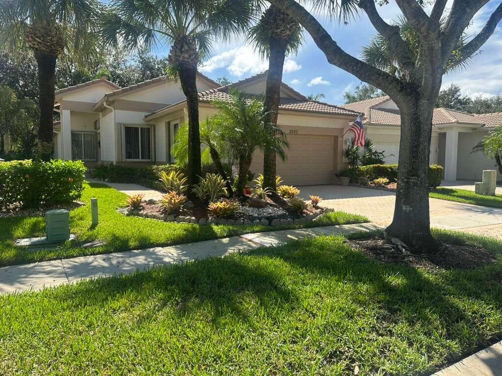 2260 Sapphire Circle, West Palm Beach FL 33411