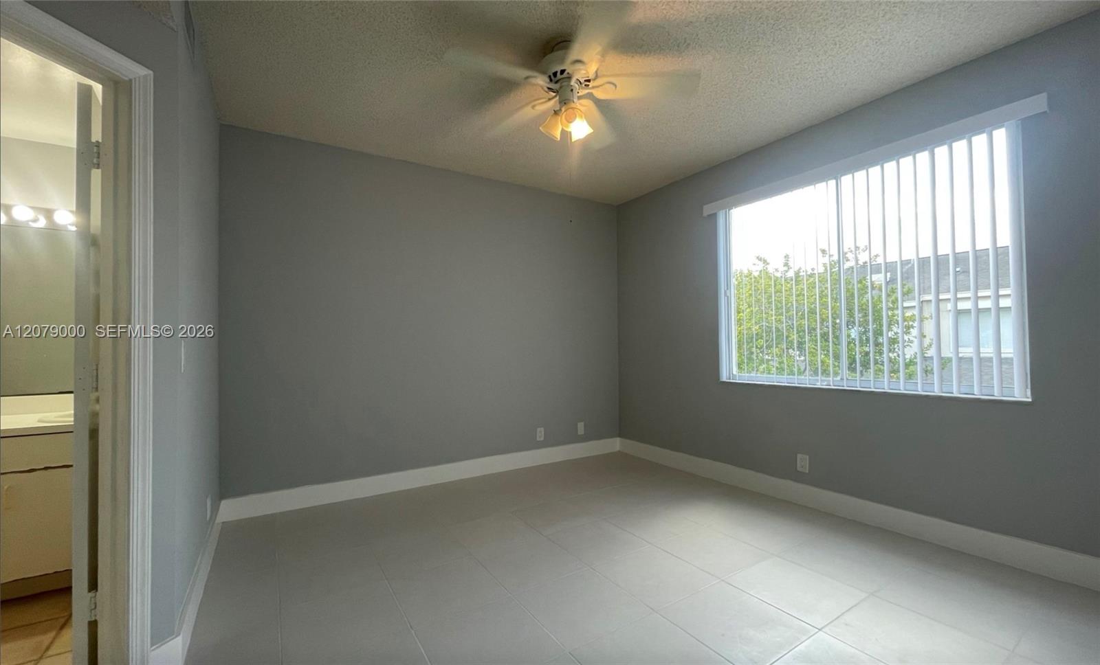 48 Whitehead Cir # 48 — Photo 5