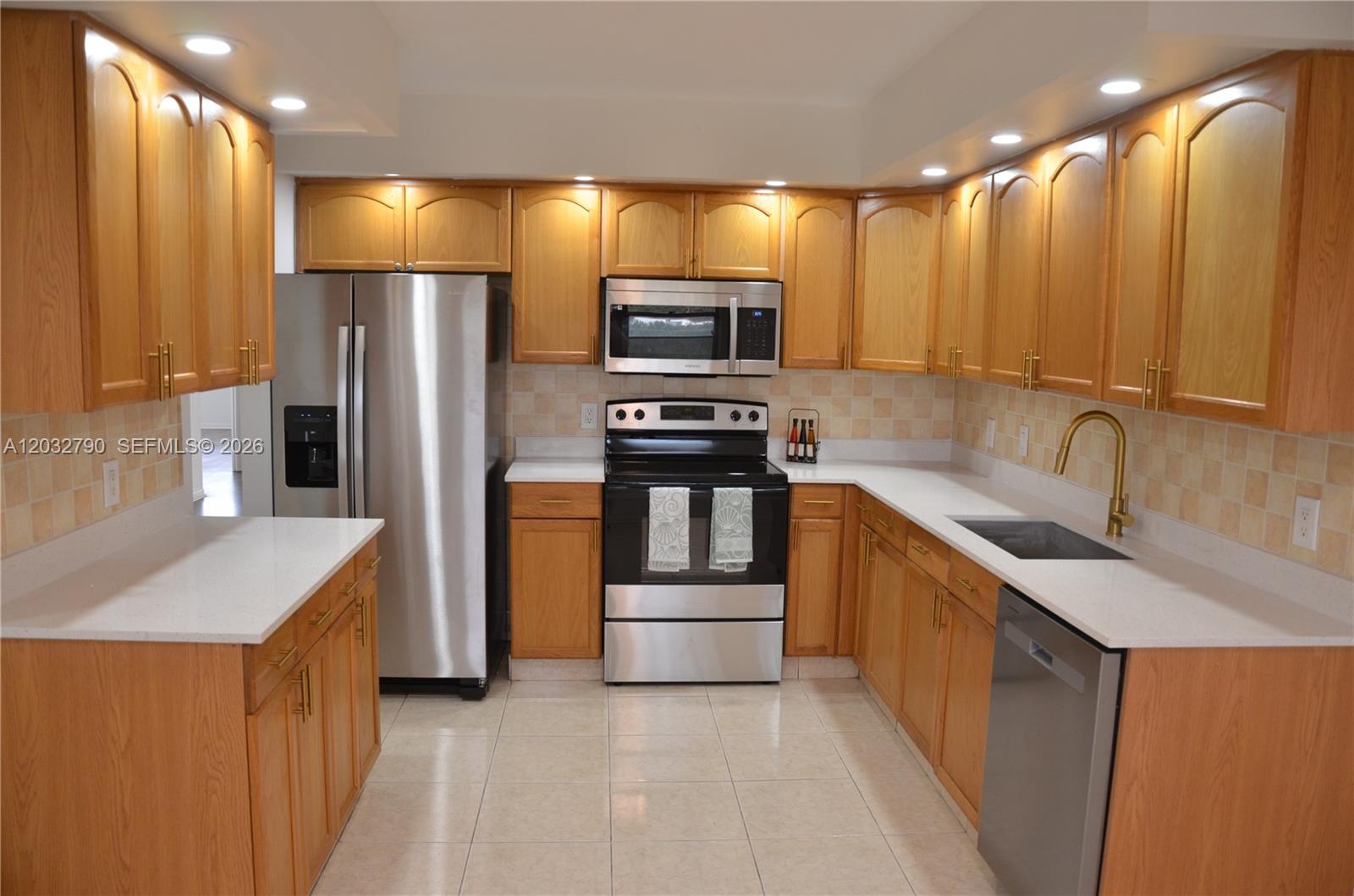 12600 SW 5th Ct # 415L, Pembroke Pines FL 33027