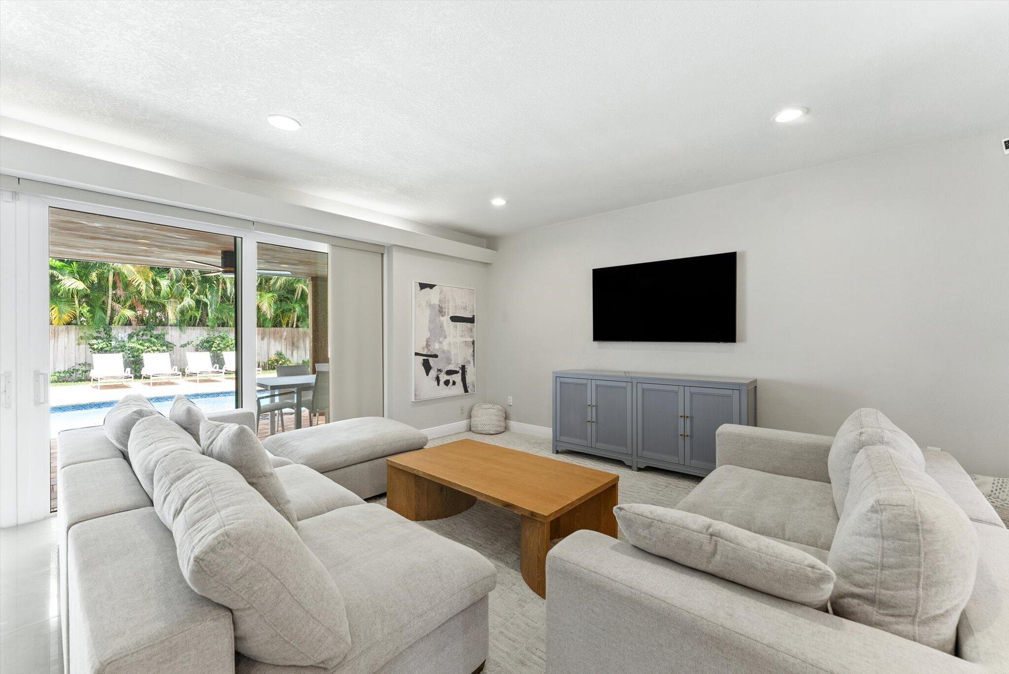 1051 NW 3rd Street — Photo 5