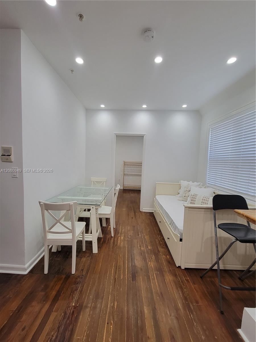 1521 Lenox Ave # 105 — Photo 3