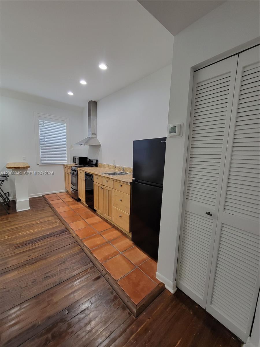1521 Lenox Ave # 105 — Photo 5