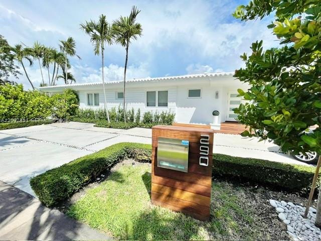 290 E Shore Dr E # 290, Miami FL 33133