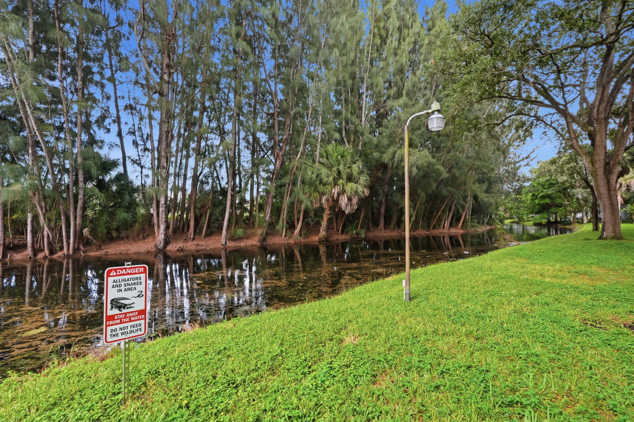 430 COMMODORE Drive # 314 — Photo 3