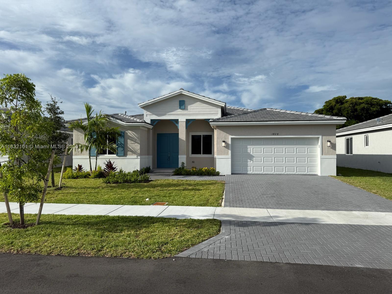 1828 NE 1st St, Homestead FL 33033