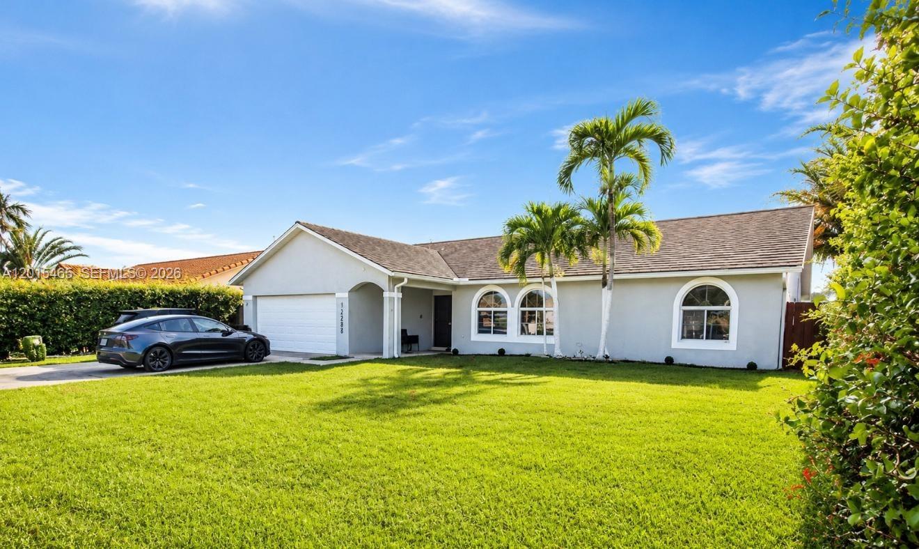 15046 SW 148th Pl, Miami FL 33196