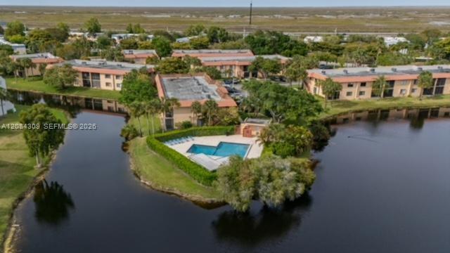 182 Lakeview Dr # 204, Weston FL 33326