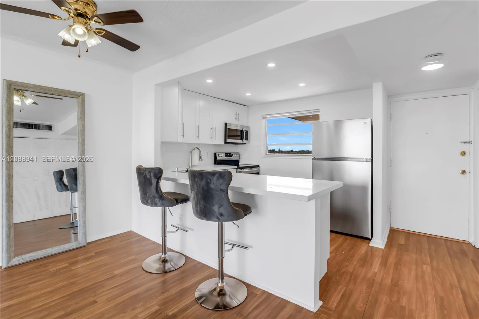 16400 NE 17th Ave # 601 — Photo 4