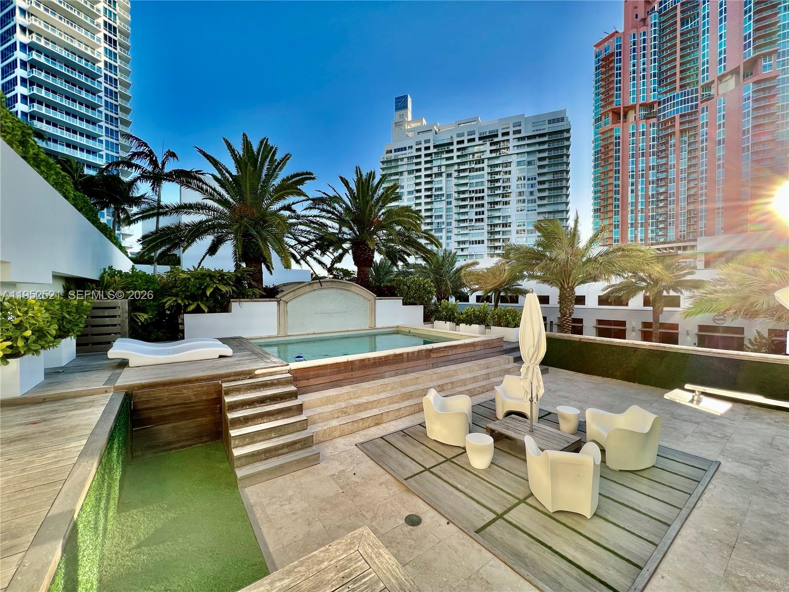 50 S Pointe Dr # LOFT5, Miami Beach FL 33139