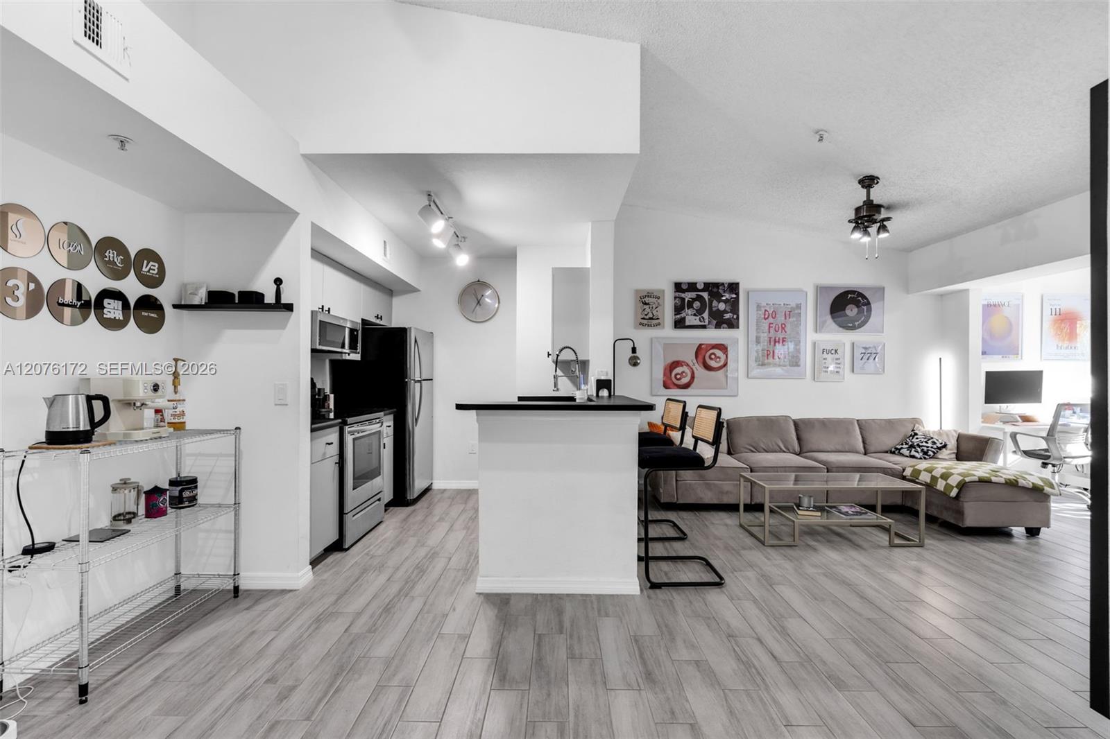 2457 Centergate Dr # 306, Miramar FL 33025