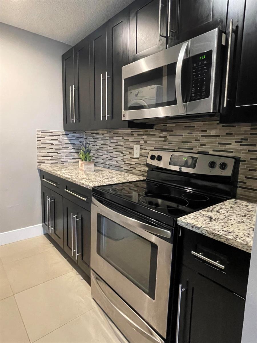 10092 Twin Lakes Drive # h, Coral Springs FL 33071