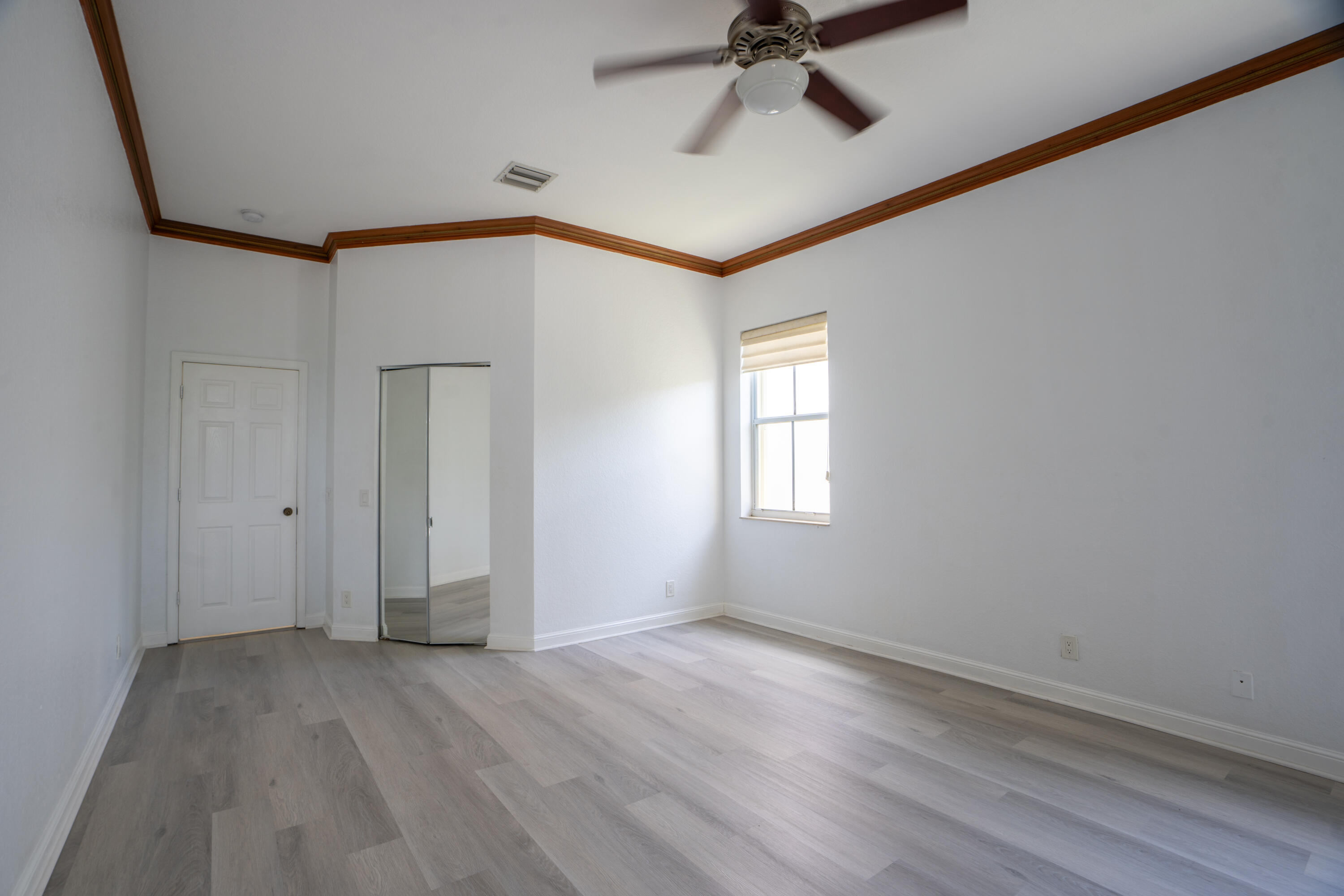 1002 Lavender Circle — Photo 2