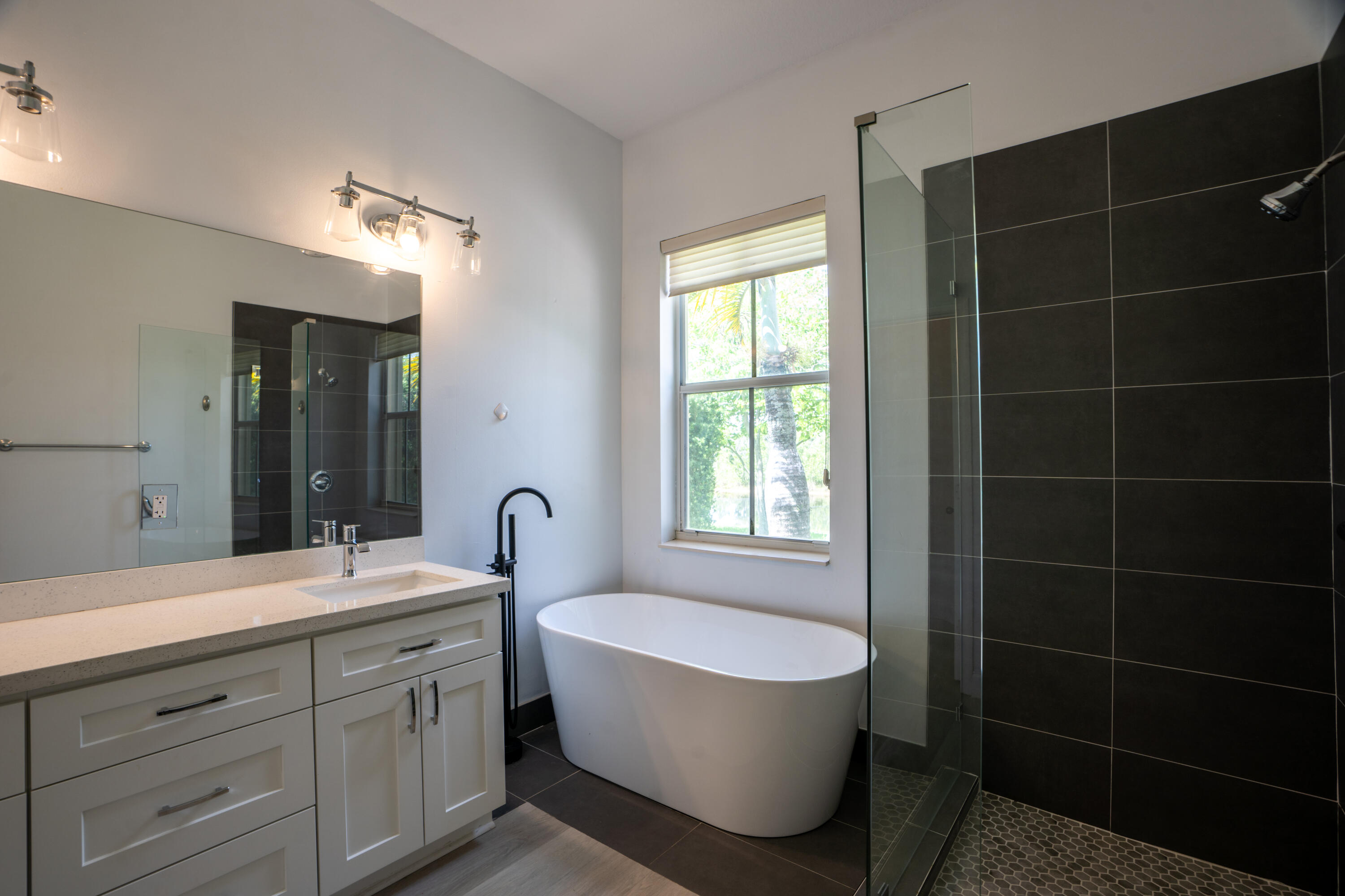 1002 Lavender Circle — Photo 5