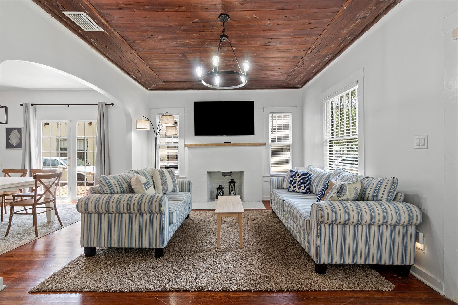 007-726NStreet-WestPalmBeach-FL-33401-FU