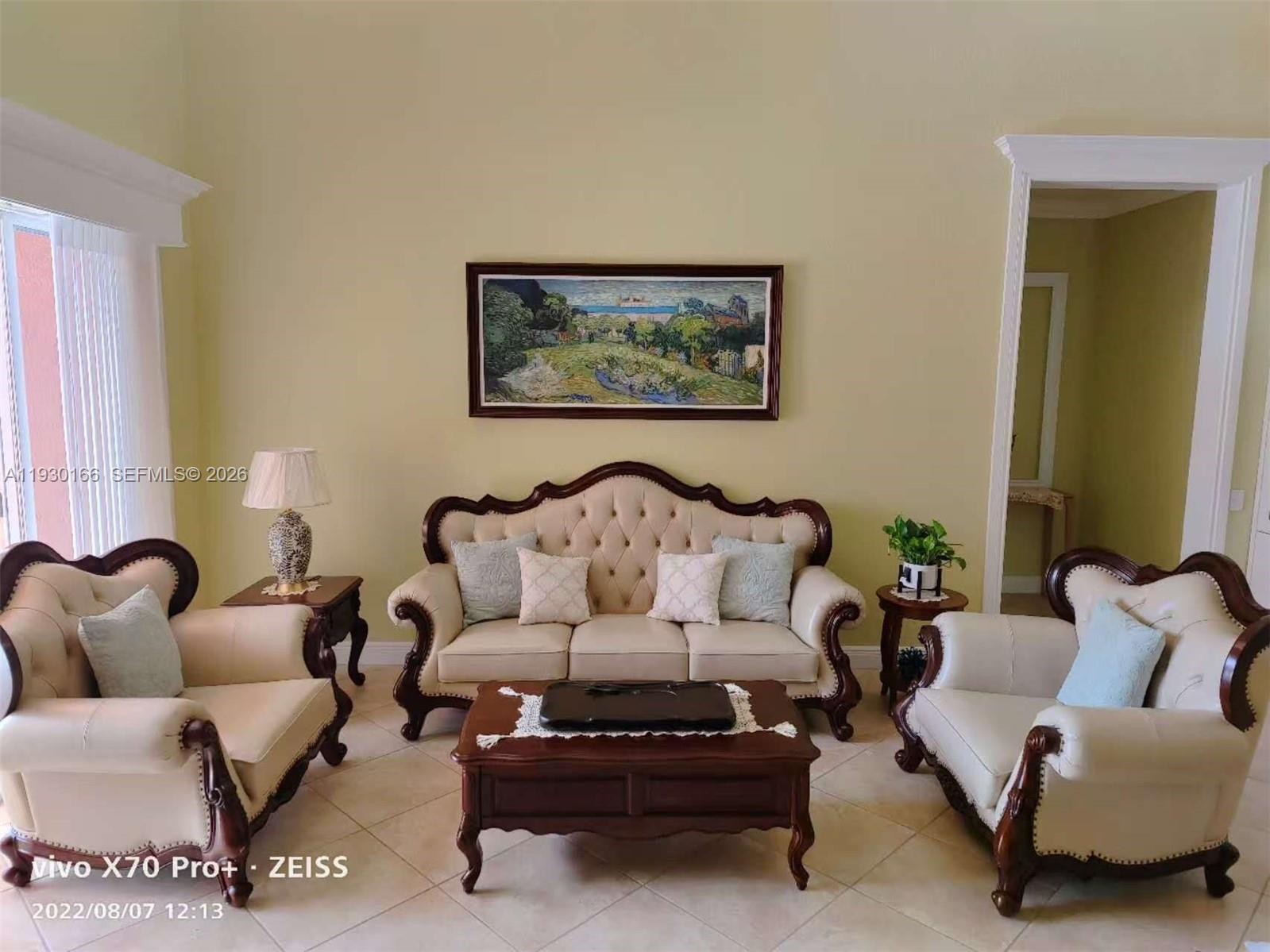 1035 Waterside Cir — Photo 3