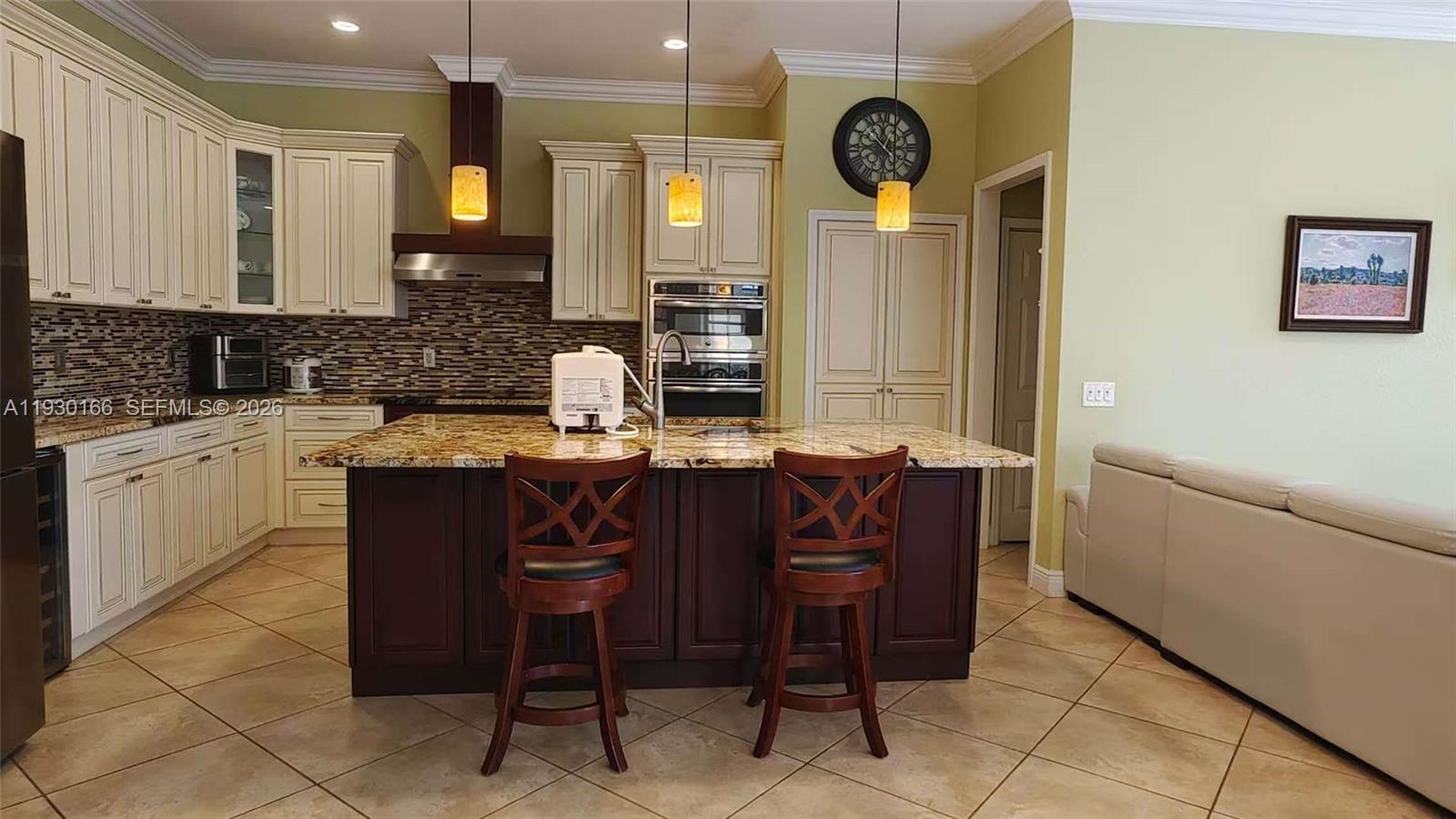1035 Waterside Cir — Photo 5