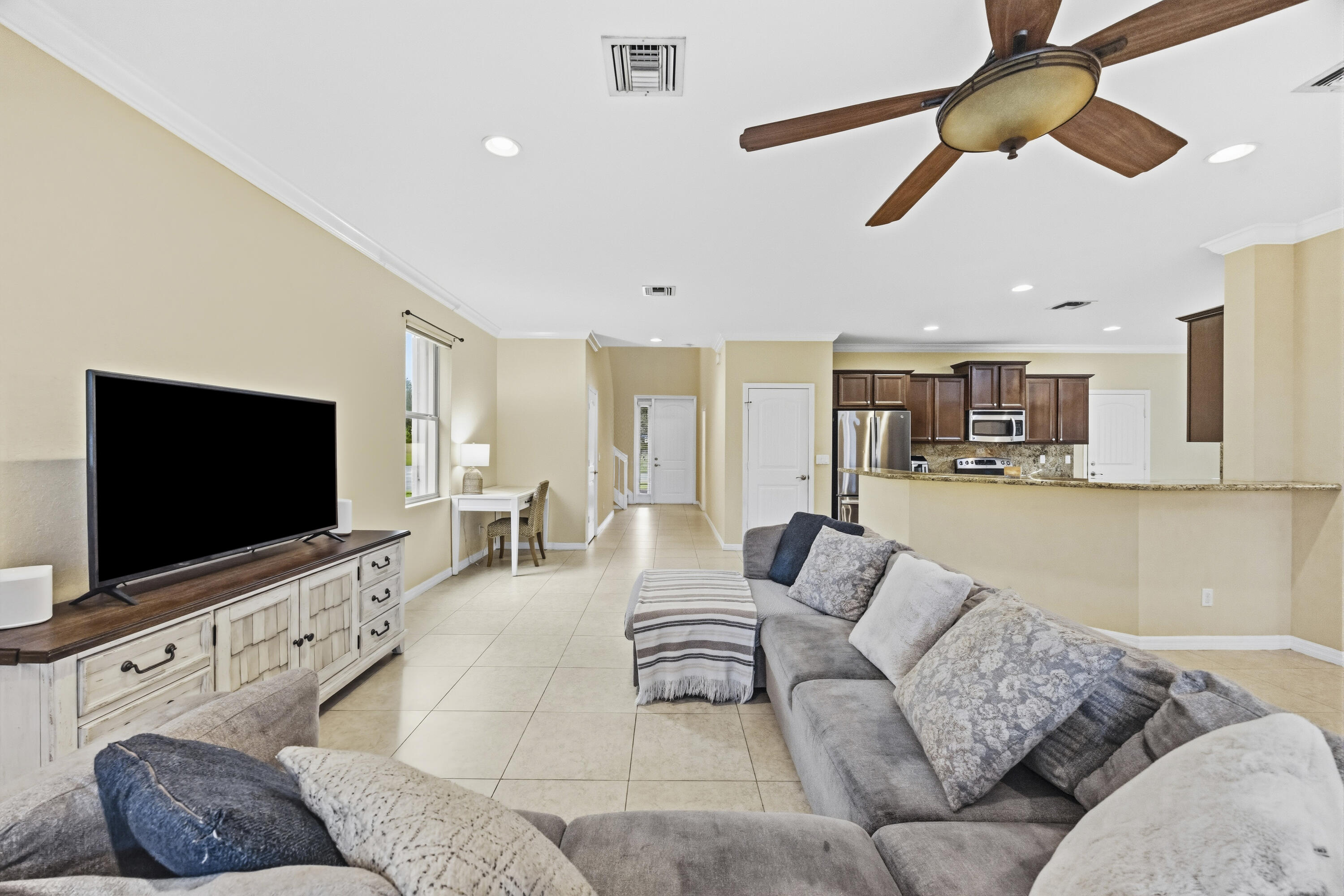 8462 LYONS RANCHES Road — Photo 5
