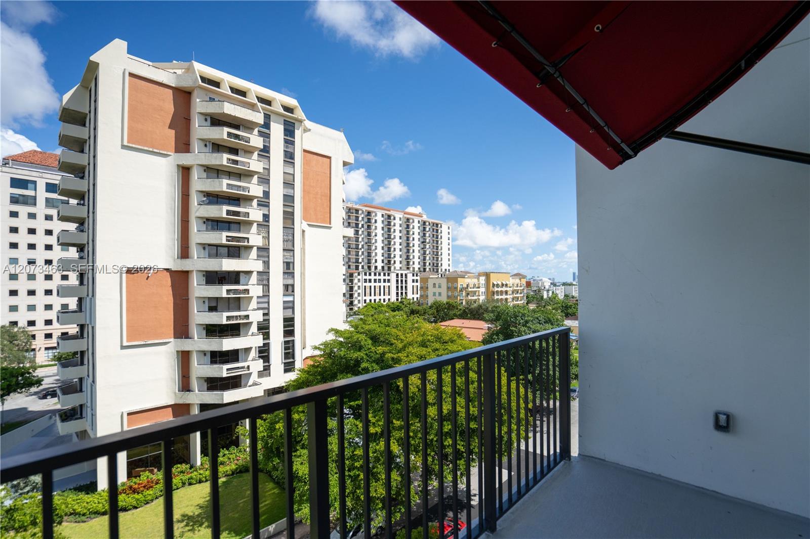 1091 Galiano St # 602 — Photo 4