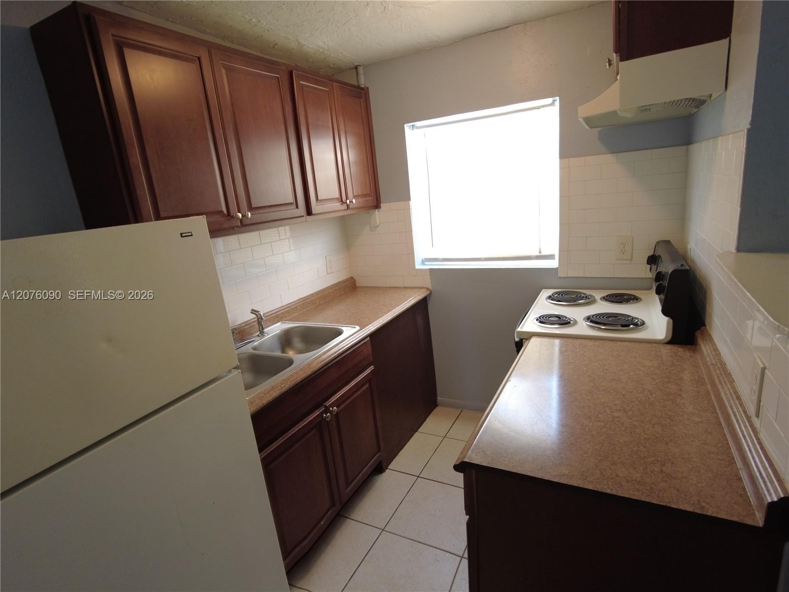 620 NW 16th Ave # 2 — Photo 2