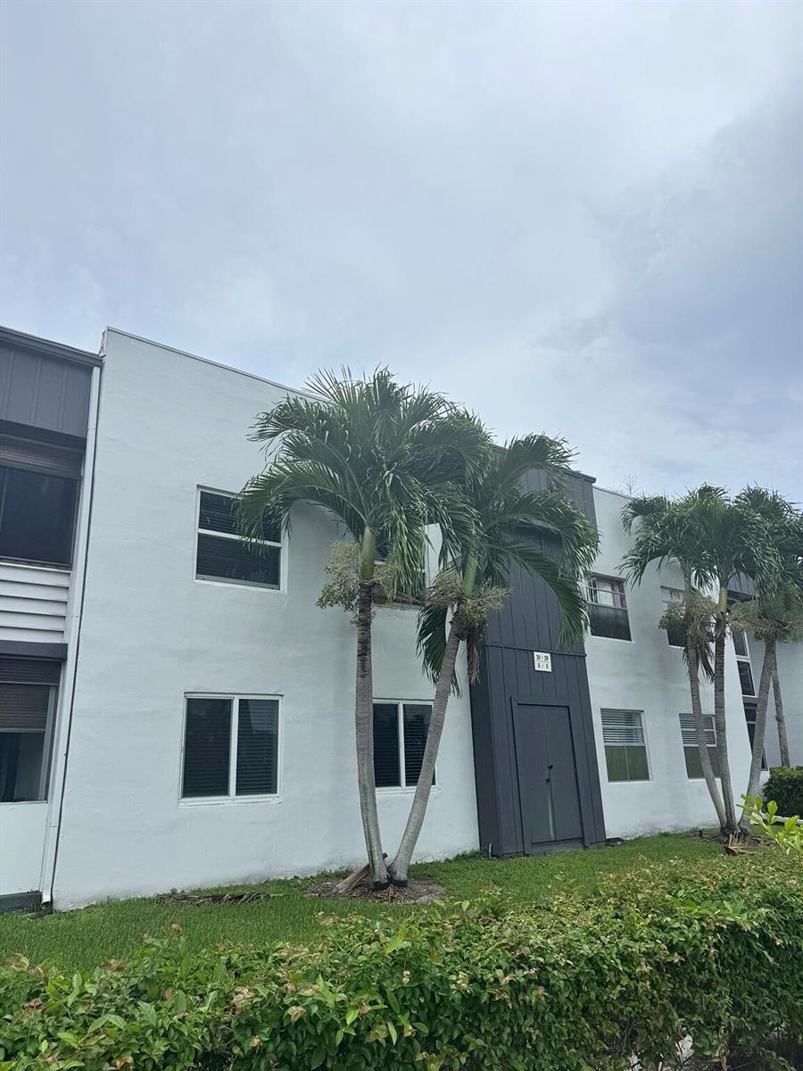 south-florida-condo-exterior-building