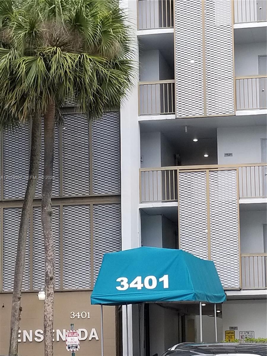 3401 N Country Club Dr # 211 — Photo 4