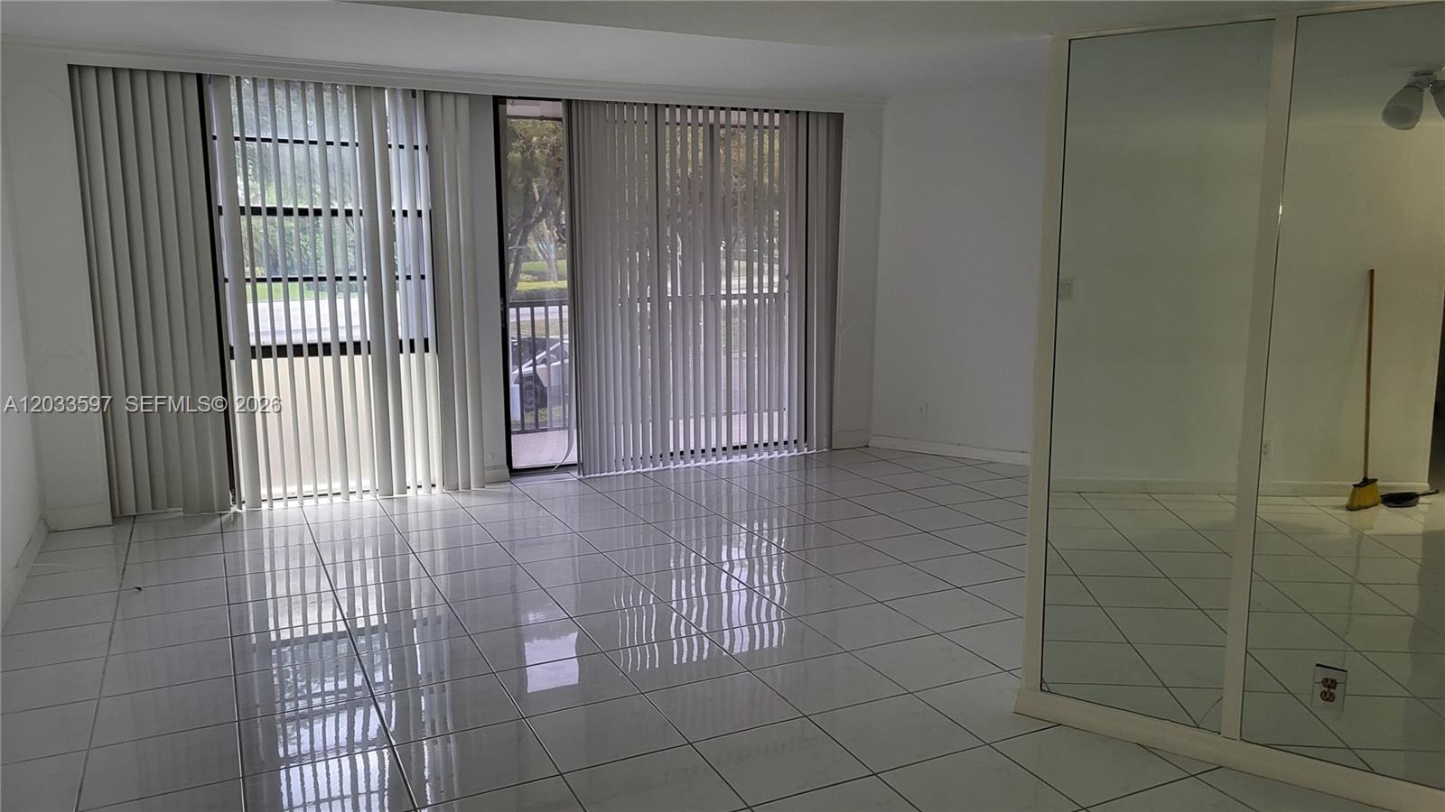 3401 N Country Club Dr # 211 — Photo 5