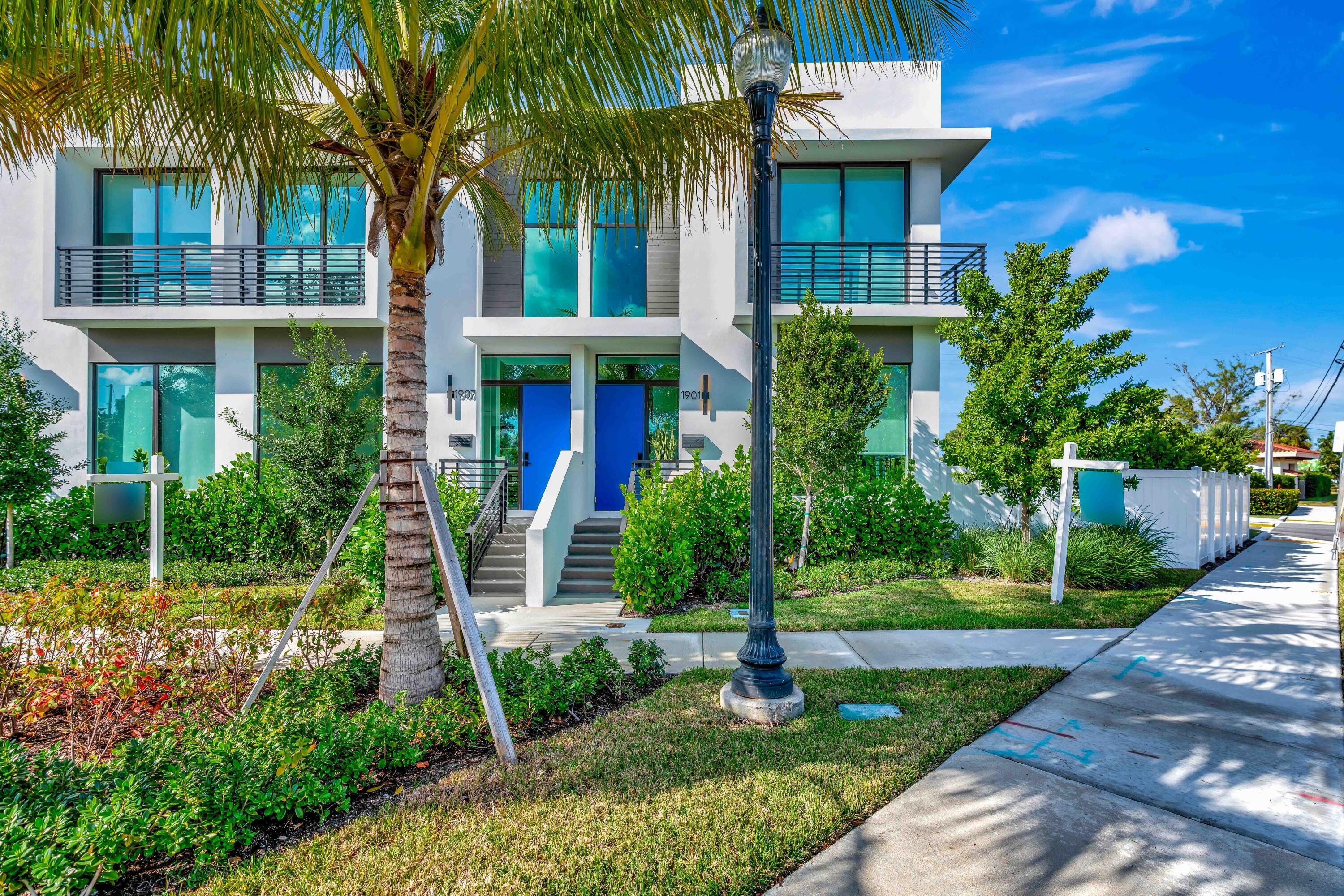 1901 Dock Street, West Palm Beach FL 33401