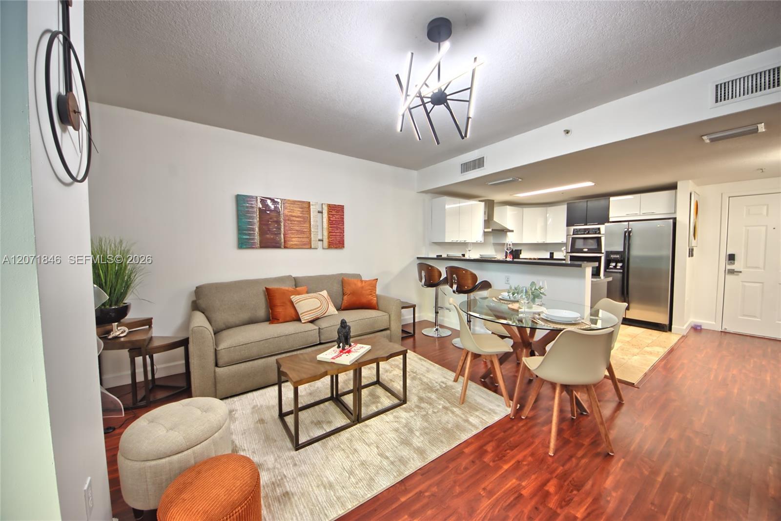 170 SE 14th St # 2303 — Photo 3