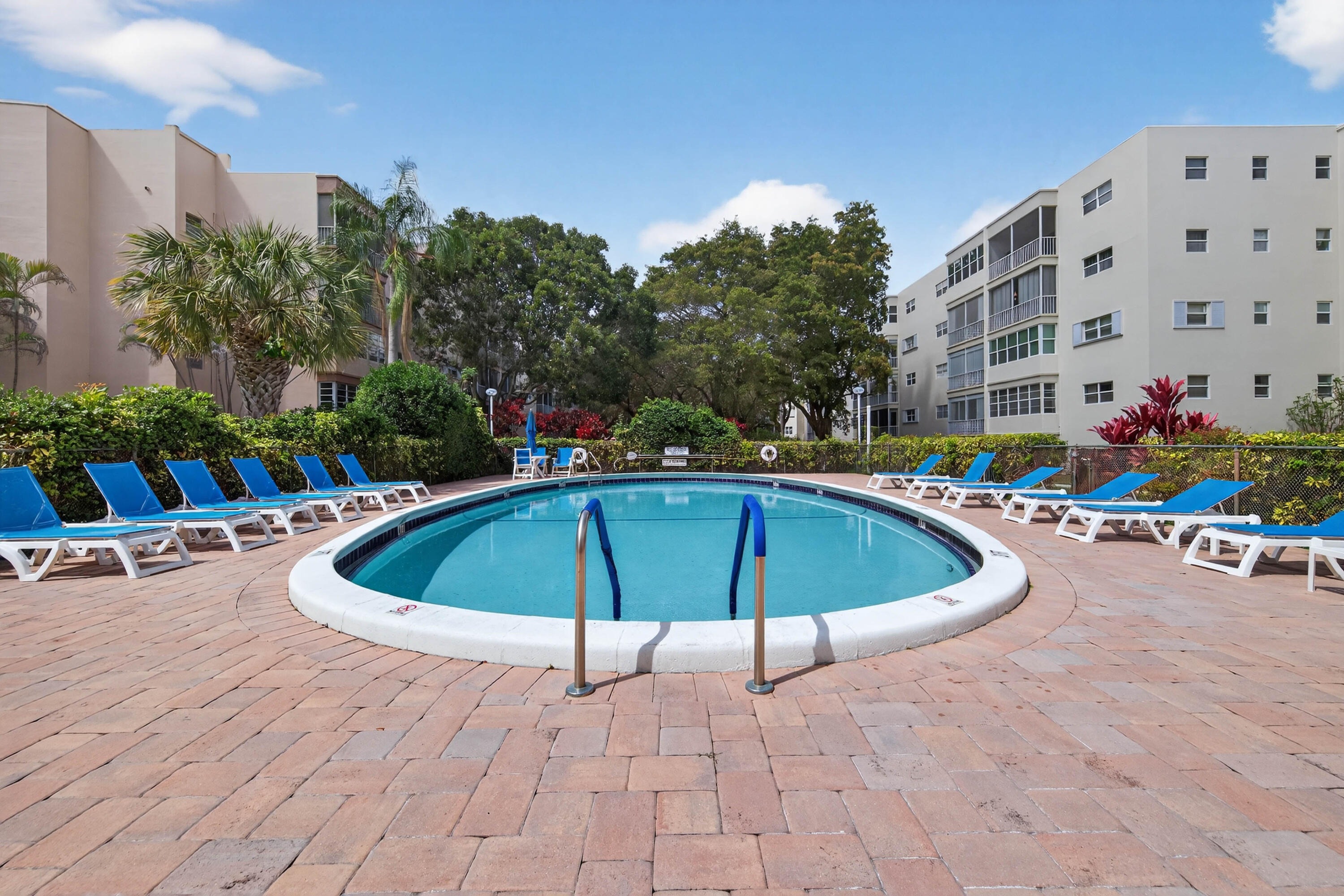 6731 Cypress Road # 402, Plantation FL 33317