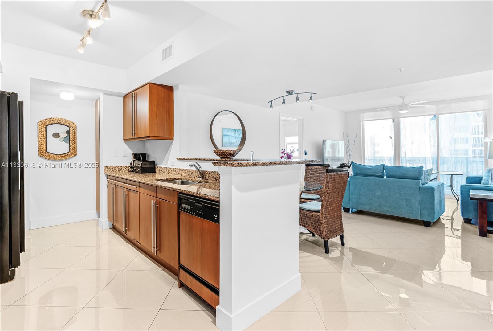 2080 S Ocean Dr # 1507.,, Hallandale Beach FL 33009