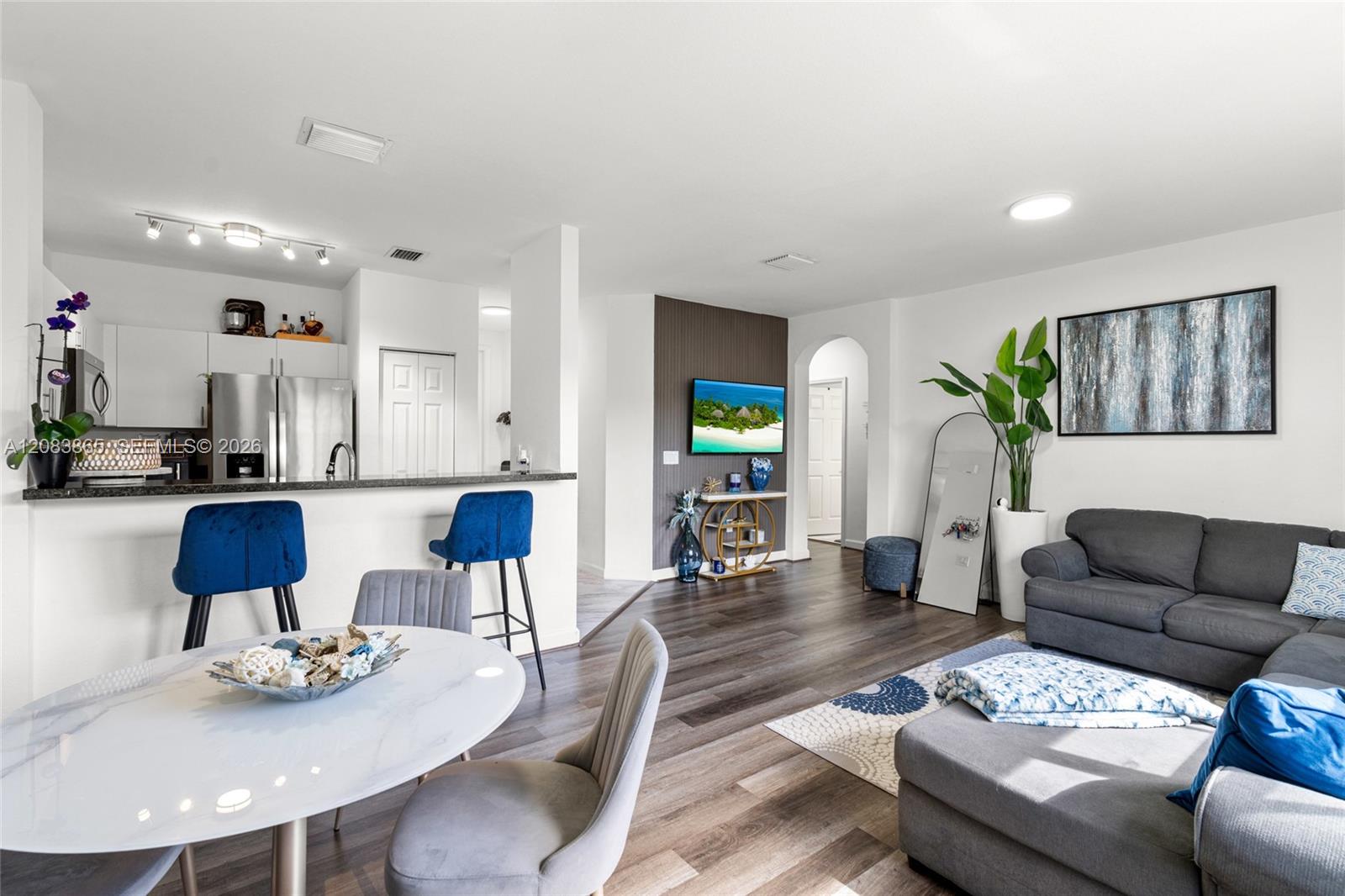 230 SE 29th Ave # 21 — Photo 5