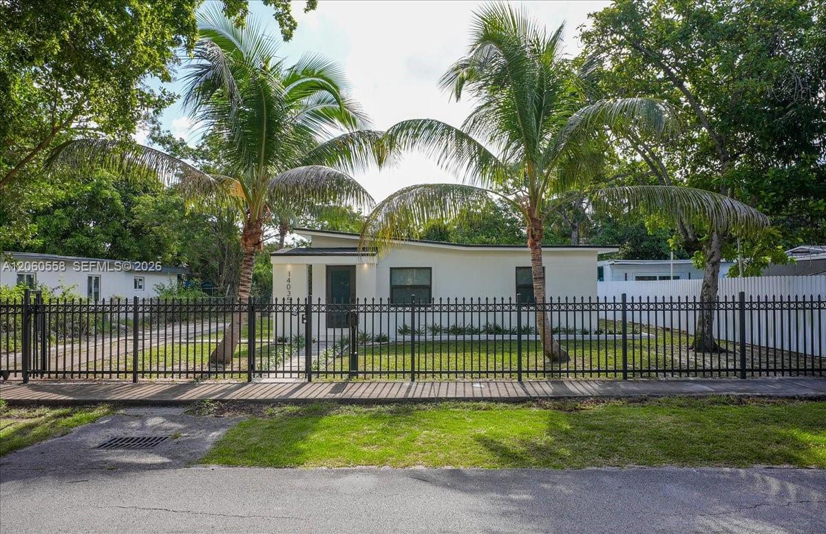 14035 NW 6th Ave, North Miami FL 33168
