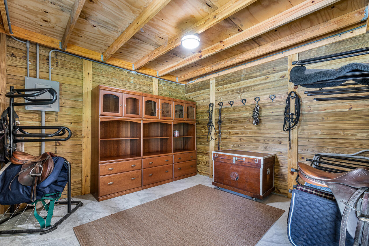 1835 Stallion Drive # Stalls — Photo 3