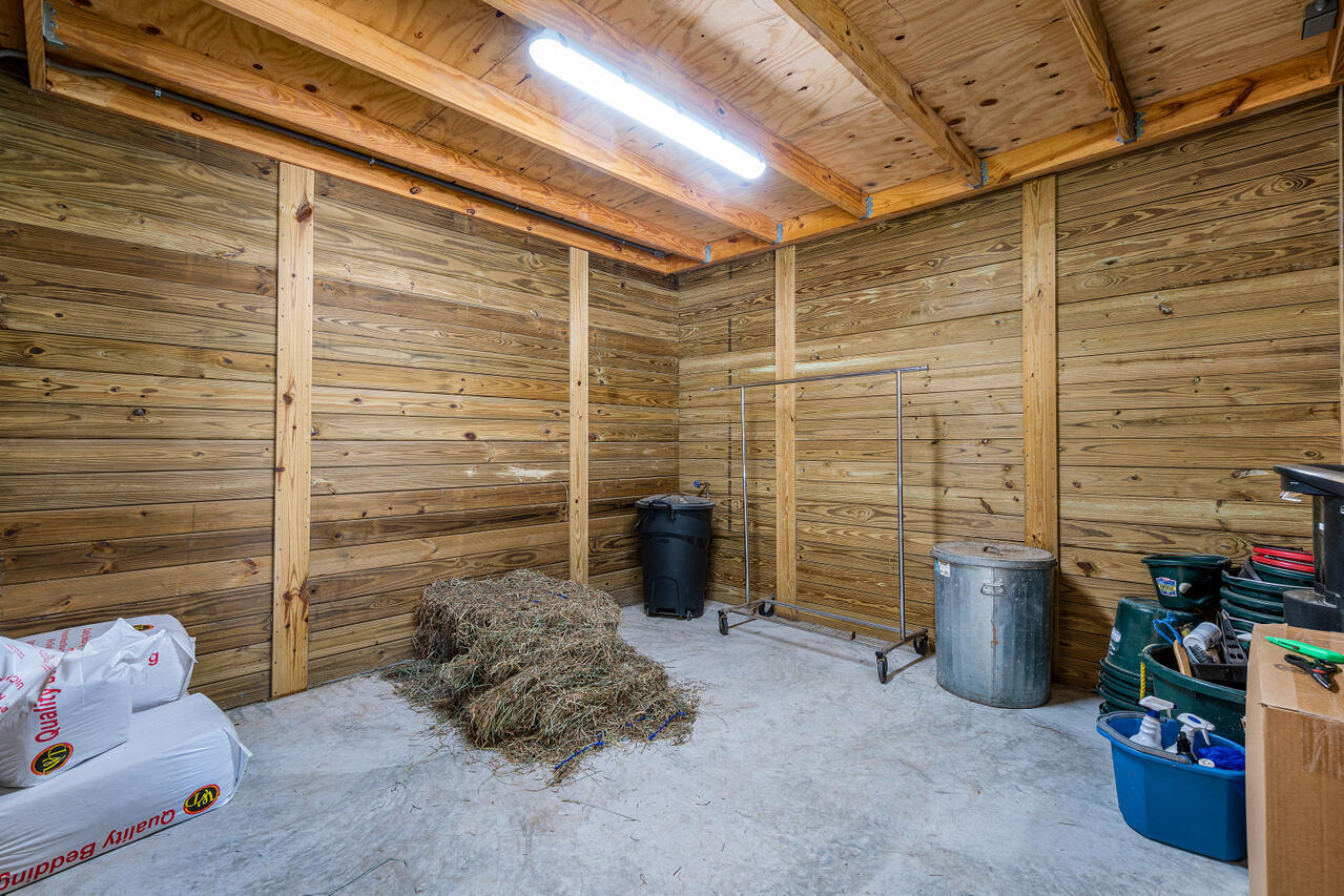 1835 Stallion Drive # Stalls — Photo 4