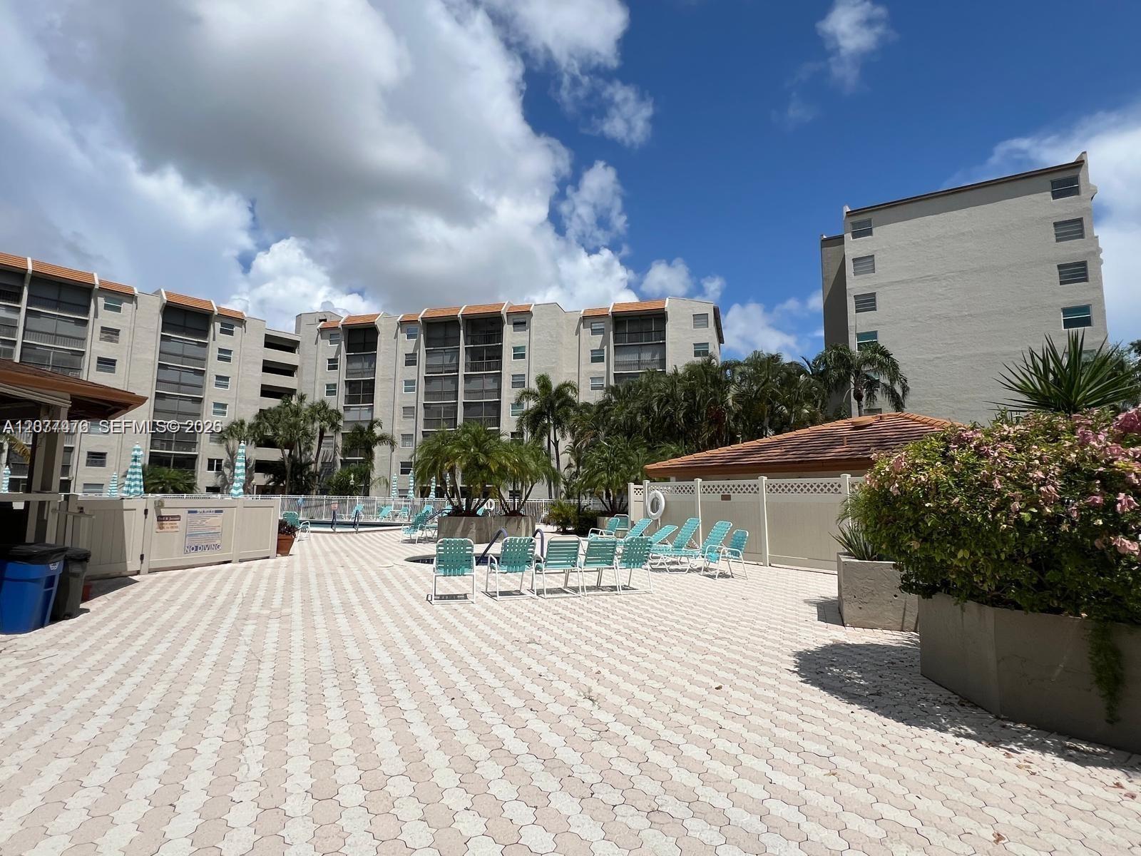 3910 Inverrary Blvd # B — Photo 4