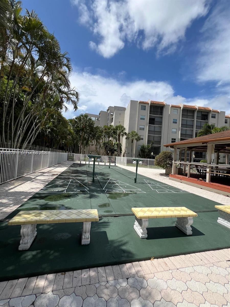 3910 Inverrary Blvd # B — Photo 5