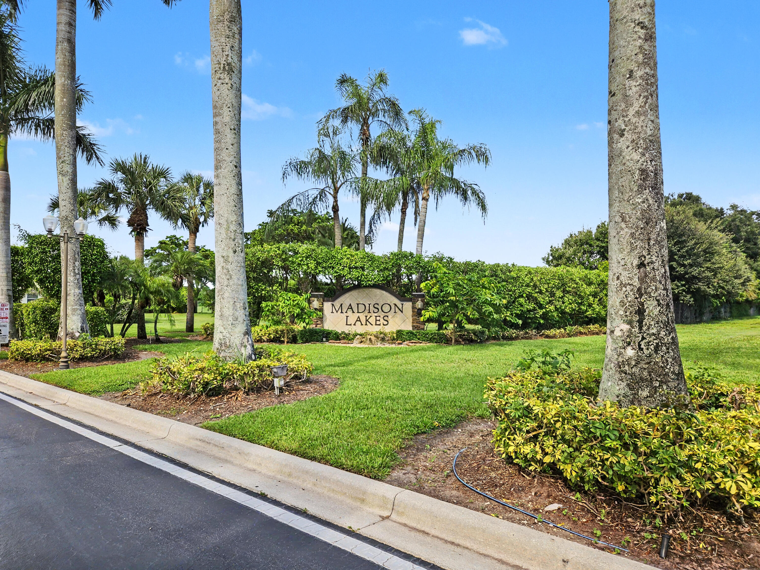 10788 Fillmore Drive — Photo 4