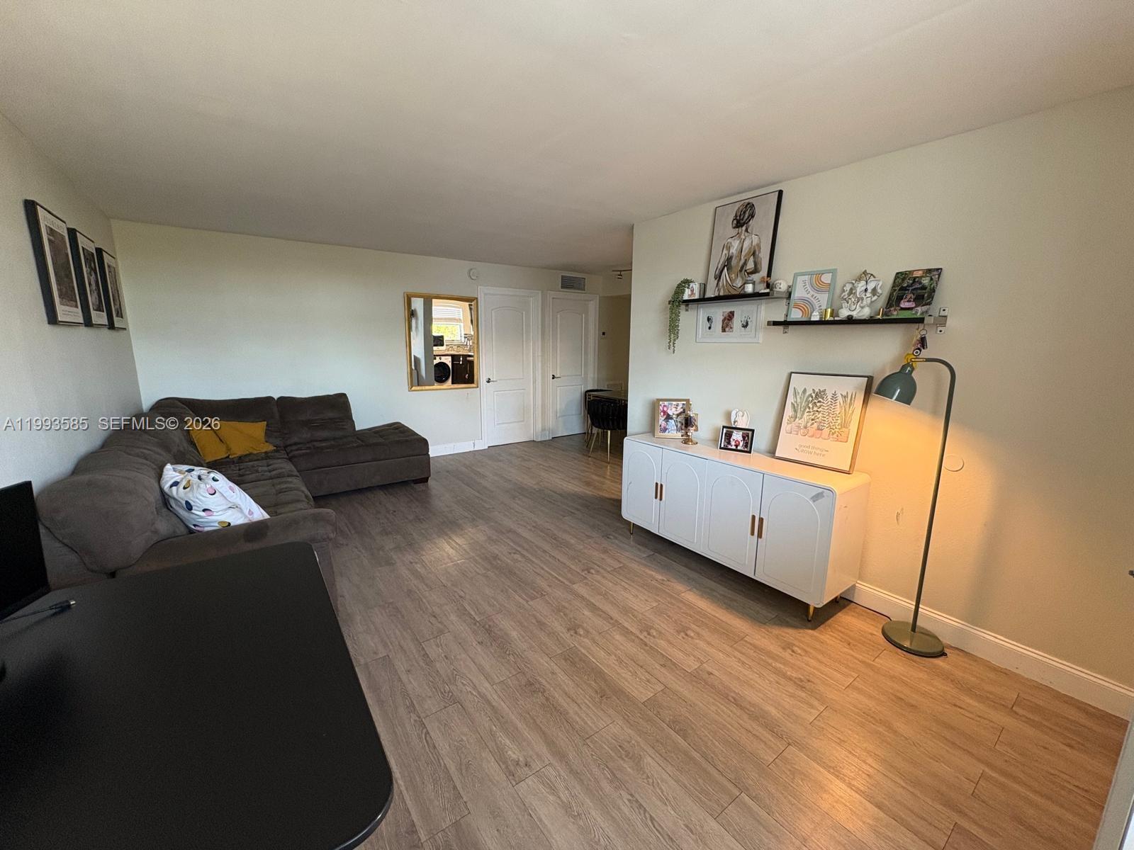910 Michigan Ave # 505, Miami Beach FL 33139