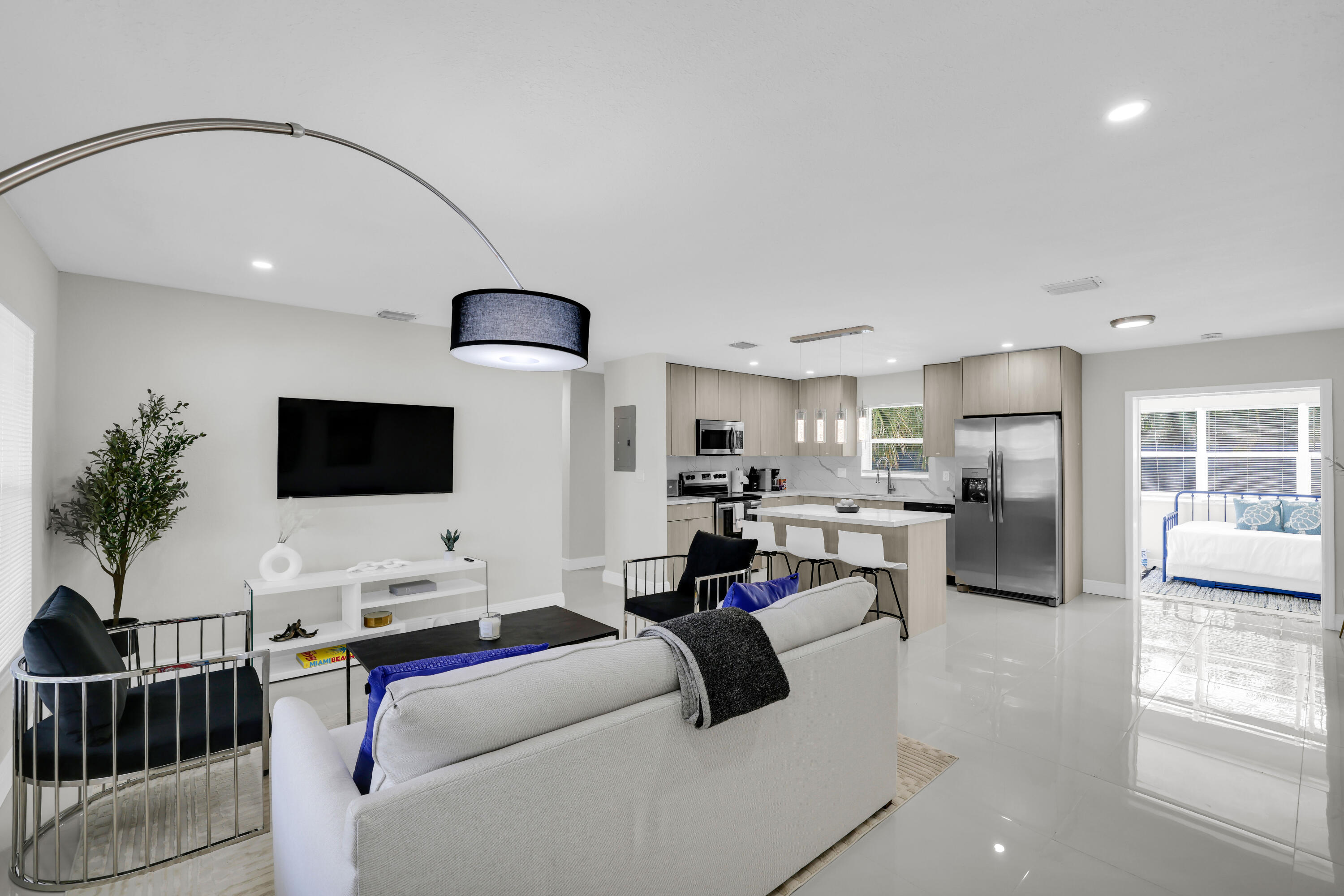 3160 SW 20th Court — Photo 4
