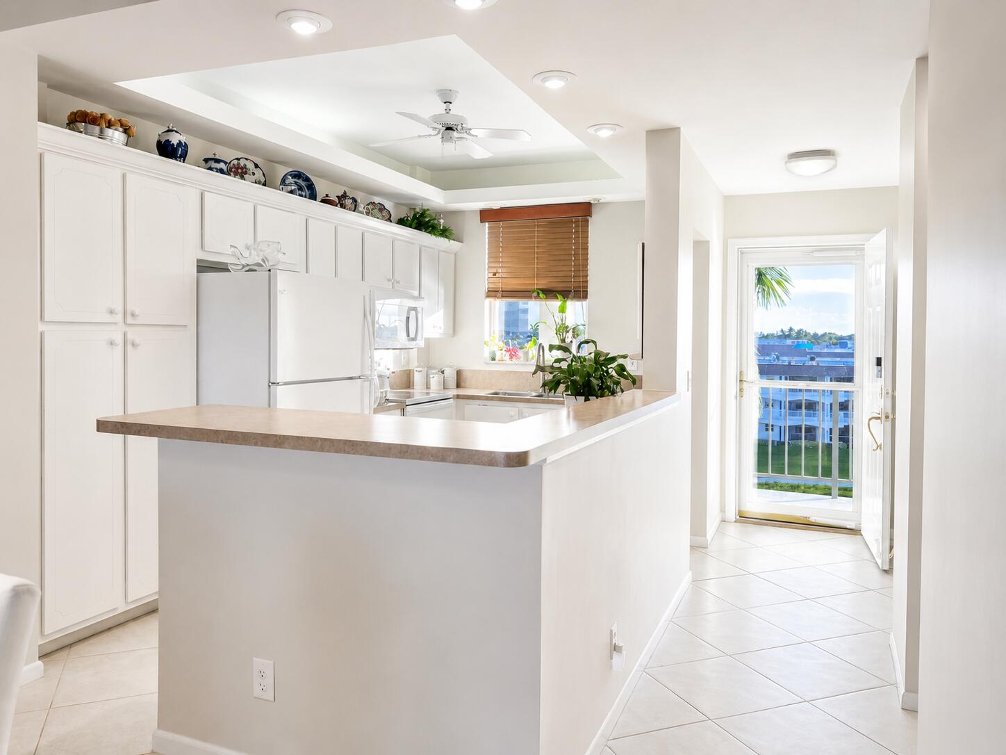 100 Paradise Harbour Boulevard # 506, North Palm Beach FL 33408